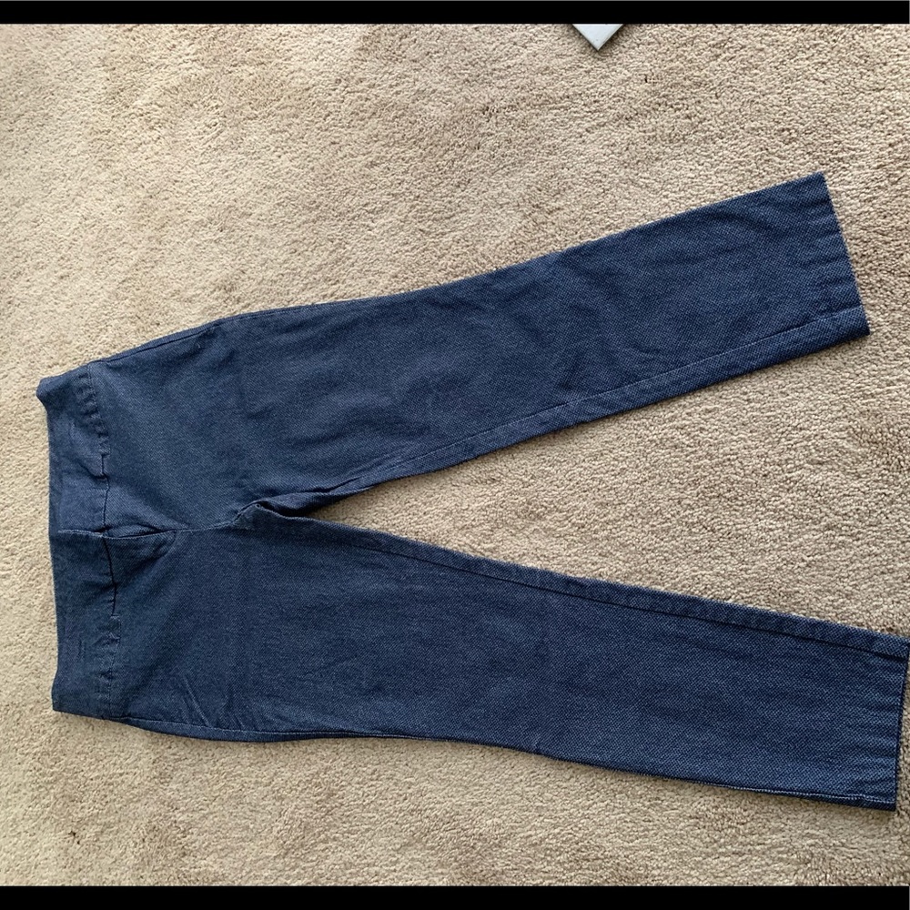 Stretch blue capris